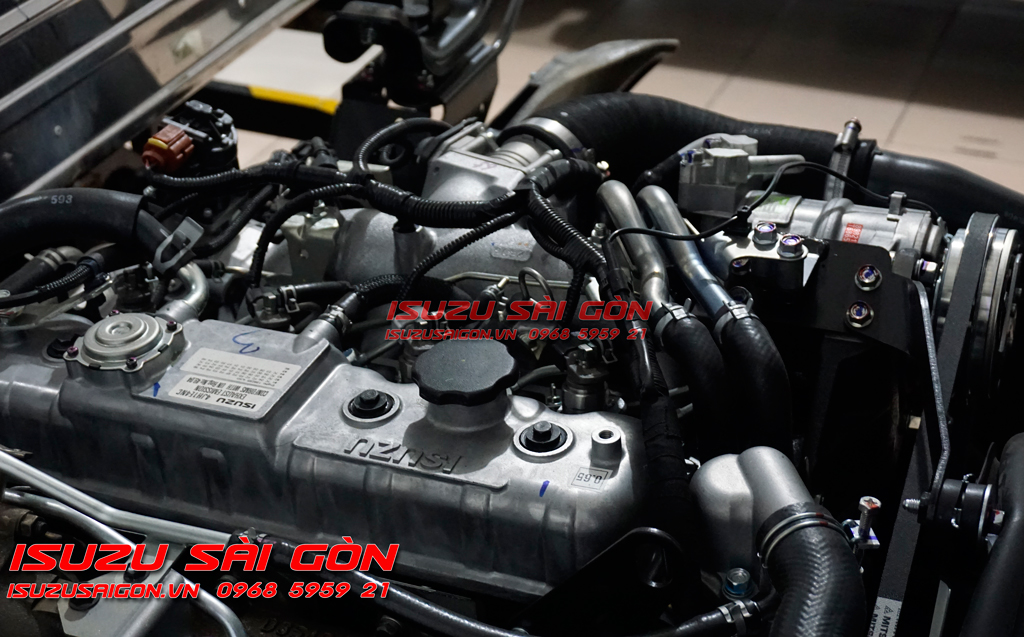 Xe Đông Lạnh Isuzu 1T9 QKR 210 QMR77HE5A 13